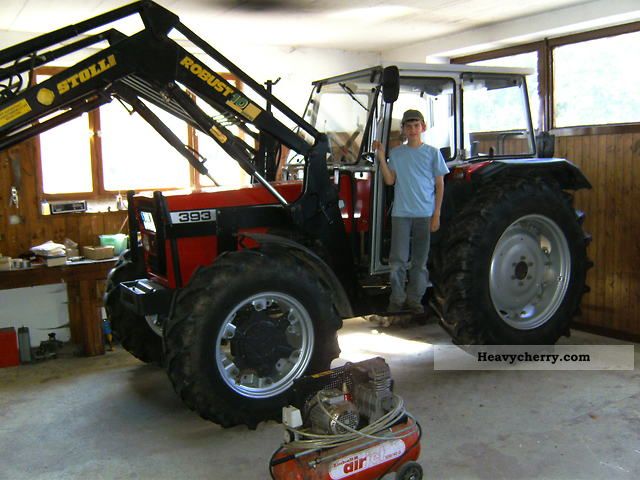 1990 Massey Ferguson  393 Agricultural vehicle Tractor photo