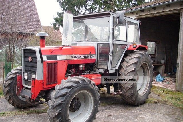 1982 Massey Ferguson  2720 Agricultural vehicle Tractor photo