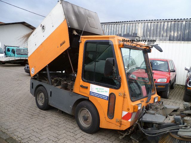 2001 Hako  City Master 1750 Agricultural vehicle Other agricultural vehicles photo