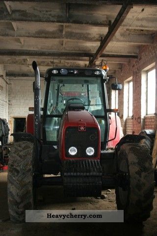 2005 Massey Ferguson  5465 Agricultural vehicle Tractor photo