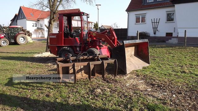 1997 Weidemann  3002 Agricultural vehicle Farmyard tractor photo