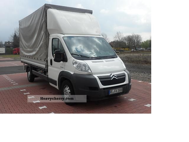 2009 Citroen  Citroën Jumper Van or truck up to 7.5t Stake body and tarpaulin photo