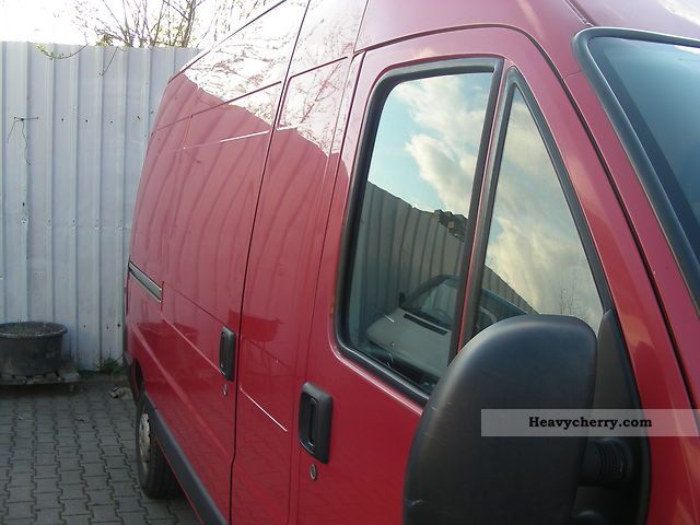 2005 Citroen  Citroën Jumper Van or truck up to 7.5t Box-type delivery van - high and long photo