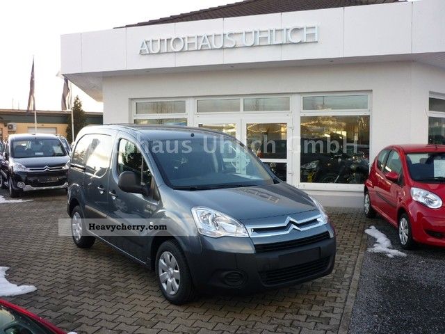 2011 Citroen  Citroen Berlingo HDi 90 Kawa Niv.B Van or truck up to 7.5t Box-type delivery van photo