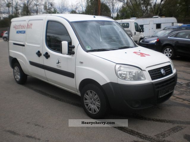 2007 Fiat  DOBLO Van or truck up to 7.5t Box-type delivery van - long photo