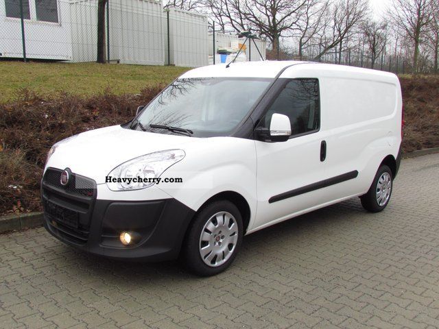 2012 Fiat  Doblo SX 1.6 MultiJet Maxi Van or truck up to 7.5t Box-type delivery van - long photo