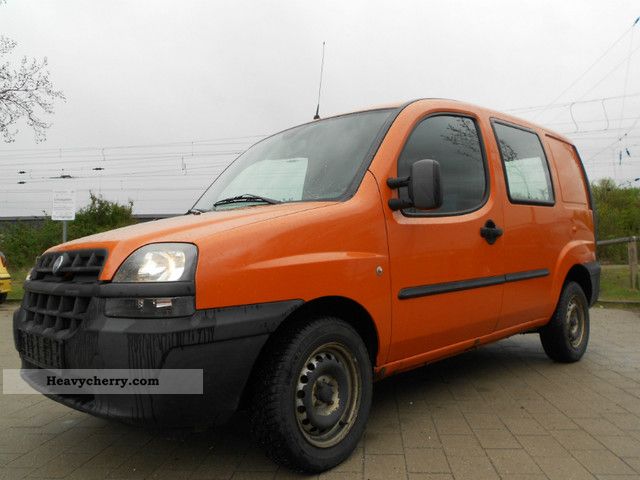 2001 Fiat  Doblo GASOLINE LKW.Kasten sliding-top condition- Van or truck up to 7.5t Box-type delivery van photo