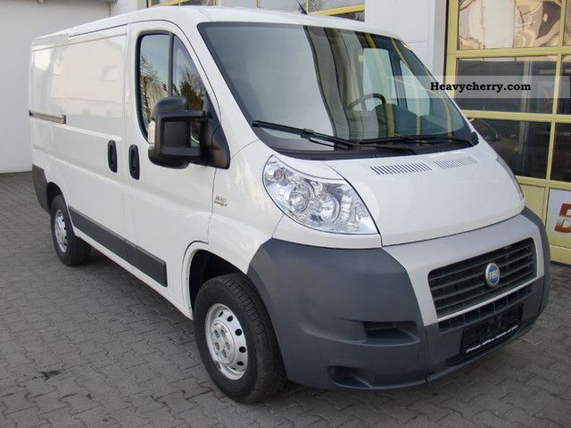2010 Fiat  Ducato 250L Van or truck up to 7.5t Box-type delivery van photo