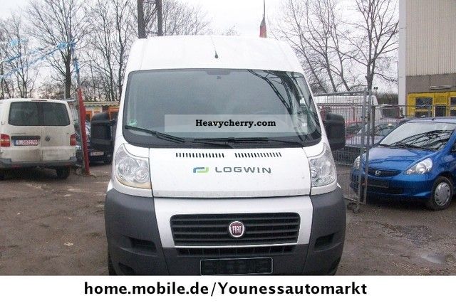 2009 Fiat  Bravo Van or truck up to 7.5t Box-type delivery van - long photo