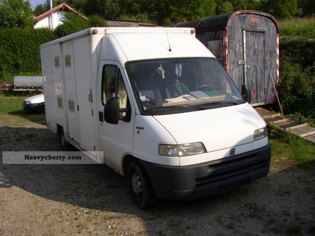 2001 Fiat  Bravo Van or truck up to 7.5t Cattle truck photo
