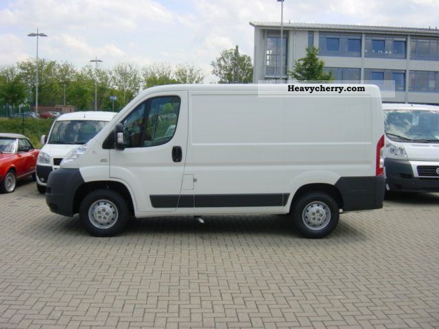 2011 Fiat  Ducato L1H1 KAWA 30 100mJ climate climate Van or truck up to 7.5t Box-type delivery van photo