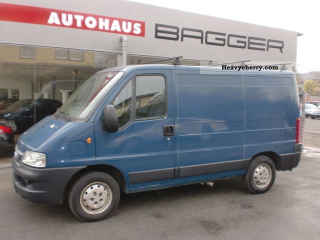 2002 Fiat  Dukato Van or truck up to 7.5t Box-type delivery van photo