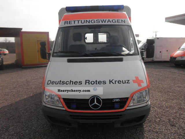 2002 Mercedes-Benz  Sprinter 313 cases Van or truck up to 7.5t Ambulance photo