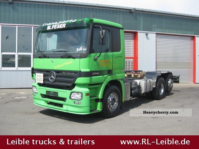 2003 Mercedes-Benz  2546_Lift / Lenkachse_Chassie 1K837113 Truck over 7.5t Chassis photo