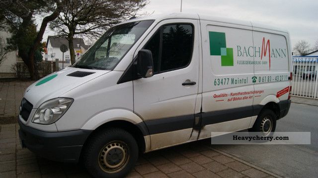 2008 Mercedes-Benz  Sprinter 313, such as (213.211.311.215.315) Van or truck up to 7.5t Box-type delivery van photo