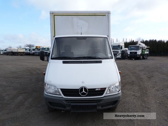 2005 Mercedes-Benz  Sprinter 413 CDI closed m.Ladebordwand Van or truck up to 7.5t Box photo
