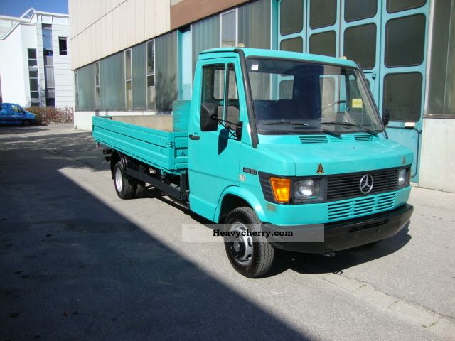 1991 Mercedes-Benz  410 D Maxi Flatbed Van or truck up to 7.5t Stake body photo