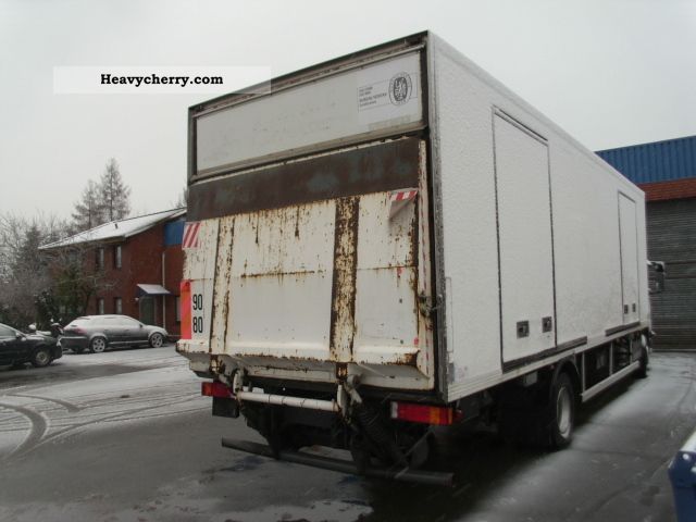 Mercedes benz atego 1517 specification