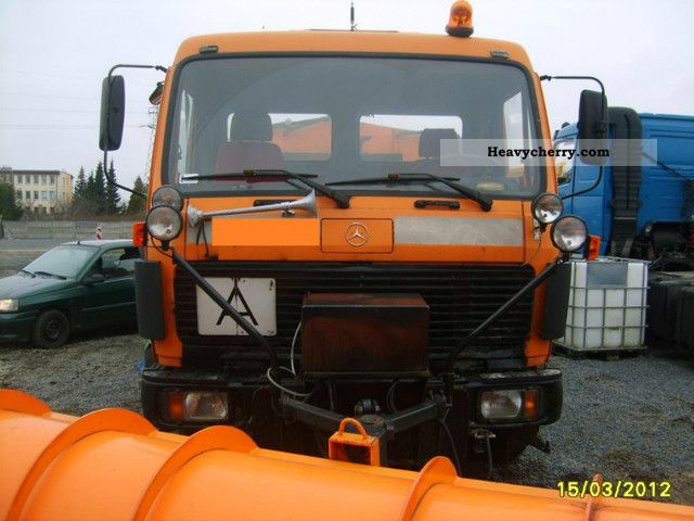 1986 Mercedes-Benz  MB2220 CHASSIS 6X2 MANUAL Truck over 7.5t Chassis photo