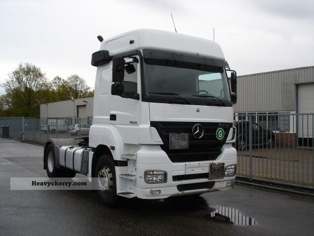 Mercedes benz axor 1835