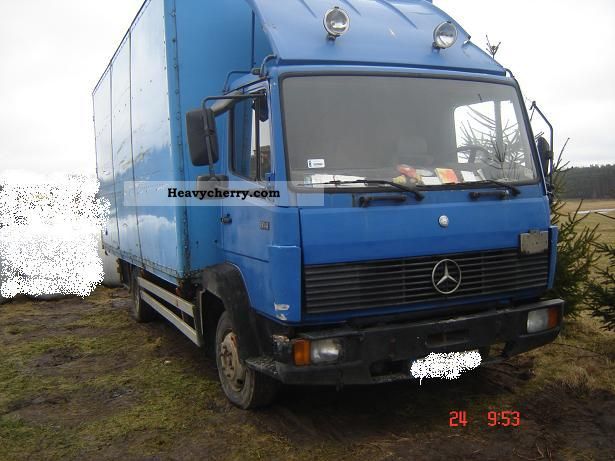 1990 Mercedes-Benz  814 container Truck over 7.5t Box photo