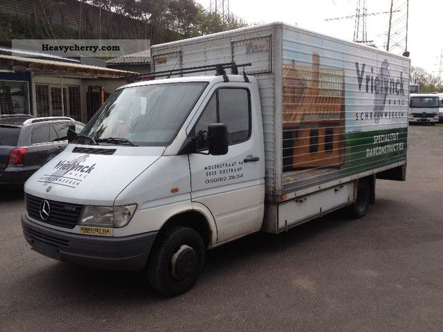 1998 Mercedes-Benz  412 D Sprinter closed Van or truck up to 7.5t Box photo