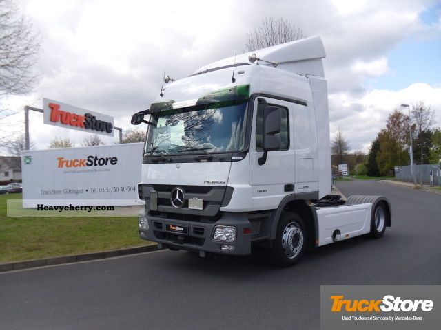2008 Mercedes-Benz  Actros 1841 LS Low Liner Euro5 climate Semi-trailer truck Volume trailer photo