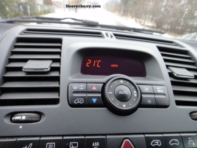 Mercedes Benz Vito 115 Automatic Climate Control 8 Seater