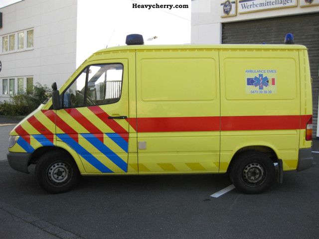 2001 Mercedes-Benz  211 CDI AIR Van or truck up to 7.5t Ambulance photo