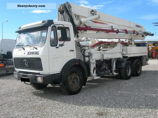 CAMION SCHWING Mercedes NGZ 1/50 pompe à béton