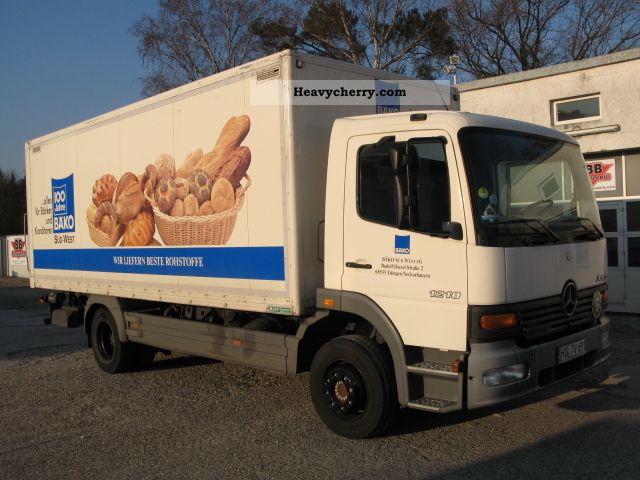 2004 Mercedes-Benz  Atego 1218 Isokoffer climate LBW! 147000 km! Truck over 7.5t Box photo