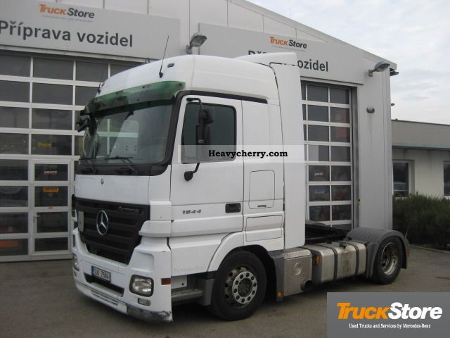 2007 Mercedes-Benz  Actros 1844 LS Low Air Mega Liner Euro5 Semi-trailer truck Volume trailer photo
