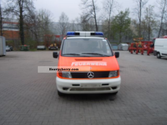 1997 Mercedes-Benz  Vito 110 TD 2.3 RTW Van or truck up to 7.5t Ambulance photo