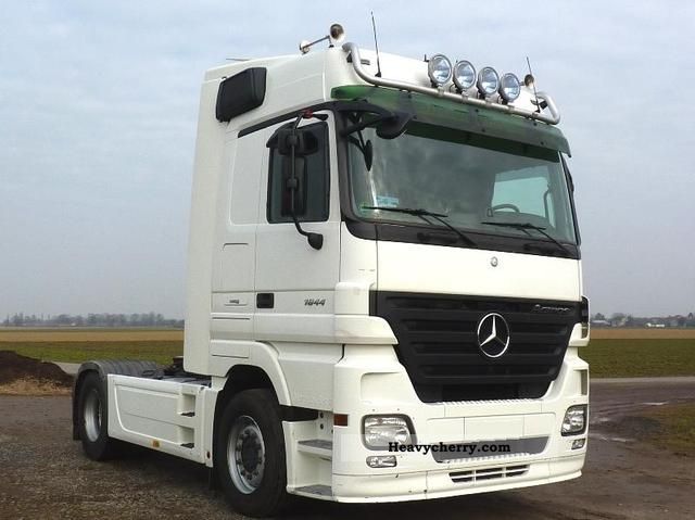 2008 Mercedes-Benz  1844 LS MP2 retarder, full spoiler Semi-trailer truck Standard tractor/trailer unit photo