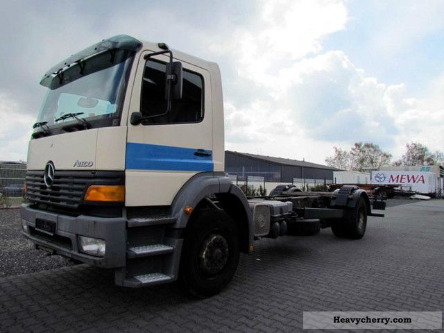MercedesBenz Atego 1823 L chassis for 7 m AHK Diff. 2000