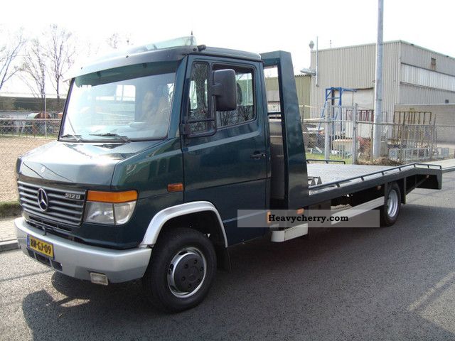 2000 Mercedes-Benz  512D Van or truck up to 7.5t Car carrier photo