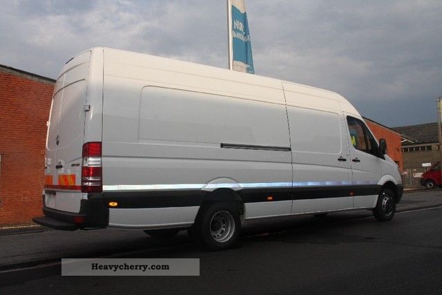 2011 Mercedes-Benz  Sprinter 416 43L/35 4300mm long Van or truck up to 7.5t Estate - minibus up to 9 seats photo
