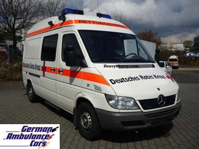 2003 Mercedes-Benz  316 cdi box camper / ehm. Multi-purpose vehicle Van or truck up to 7.5t Ambulance photo