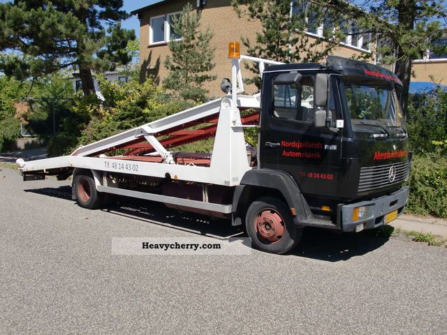 1994 Mercedes-Benz  814 Van or truck up to 7.5t Car carrier photo