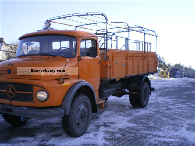 1966 Mercedes-Benz  911 4x4 Truck over 7.5t Stake body photo