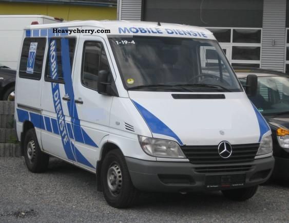 2000 Mercedes-Benz  213 CDI Sprinter ambulances Van or truck up to 7.5t Ambulance photo