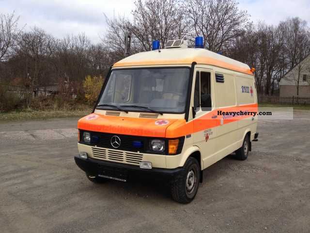 1994 Mercedes-Benz  310 ambulances - TÜV / AU NEW Van or truck up to 7.5t Ambulance photo