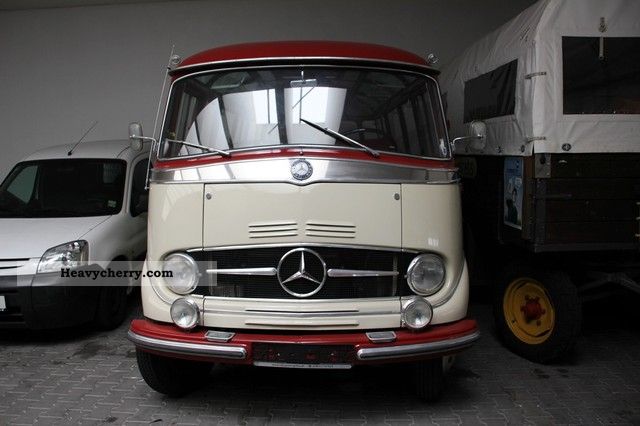 1967 Mercedes-Benz  O 319 Coach Other buses and coaches photo