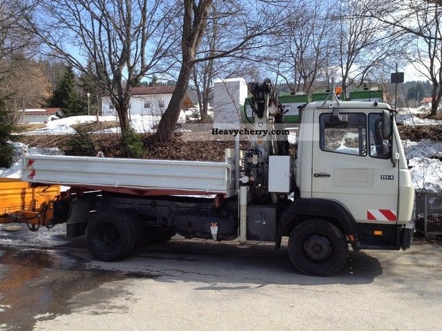 1995 Mercedes-Benz  814 Truck over 7.5t Three-sided Tipper photo