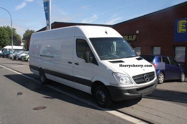 2011 Mercedes-Benz  Sprinter 519 CDI panel van 43L/50 Van or truck up to 7.5t Box-type delivery van - high and long photo
