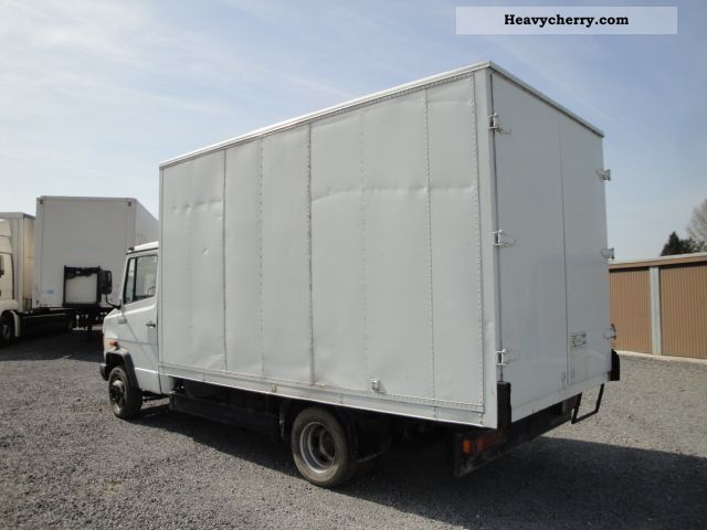 Mercedes-Benz 609 D 1987 Box Truck Photo and Specs