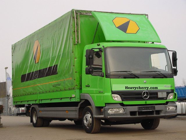 2005 Mercedes-Benz  1218L - flatbed - Edscha - tail lift Truck over 7.5t Stake body and tarpaulin photo