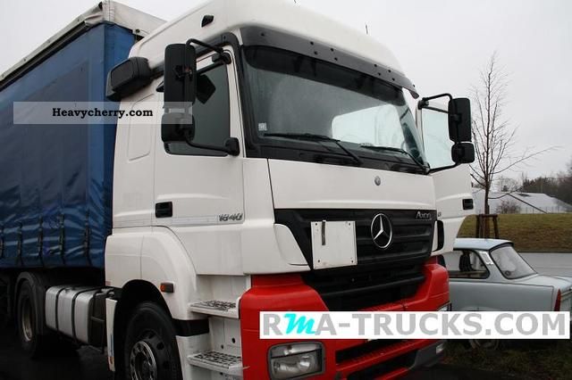 2005 Mercedes-Benz  Axor 1840 high roof switch Semi-trailer truck Standard tractor/trailer unit photo