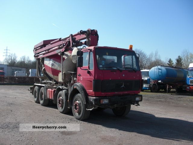 1989 Mercedes-Benz  32-28 8x4 swing 24m Truck over 7.5t Concrete Pump photo