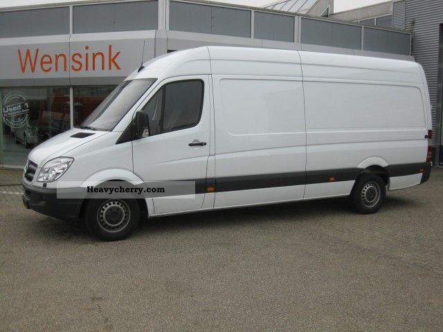 2011 Mercedes-Benz  Sprinter 319CDI L3H2, Xenon, Cruise Control, 12 m Van or truck up to 7.5t Box-type delivery van - high and long photo